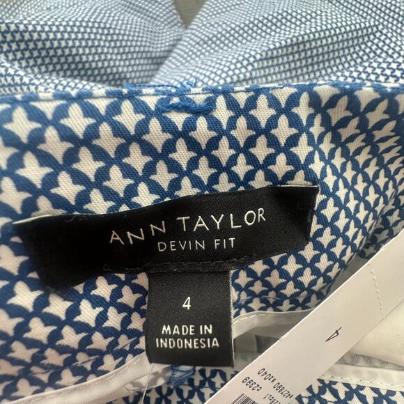 NEW! Ann Taylor Devin Fit Shorts Size 4 Blue & White $59 Cotton Blend Bermuda - Picture 6 of 14
